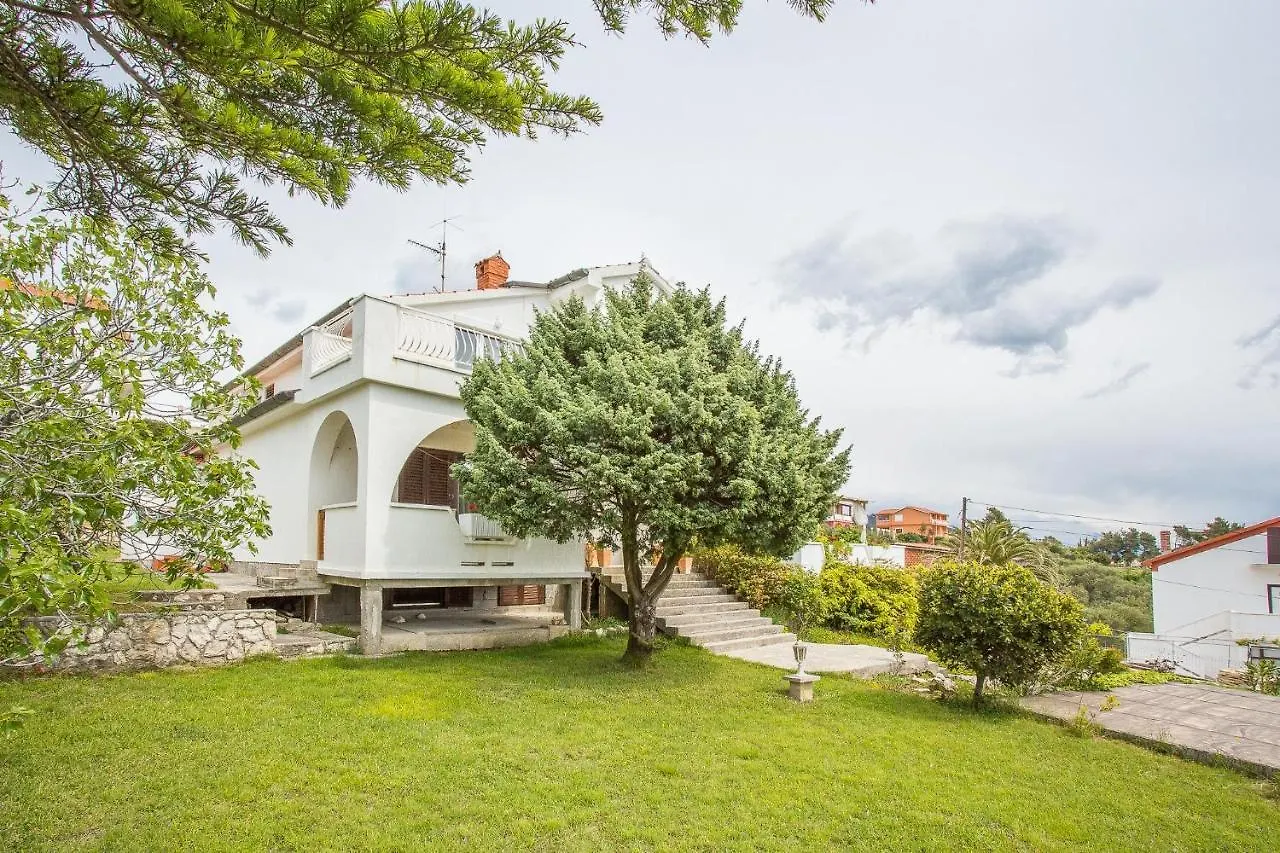 Apartments Pahljina Palit